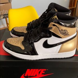 Gold Toes Nike Jordan 1s, 10.5 Mens